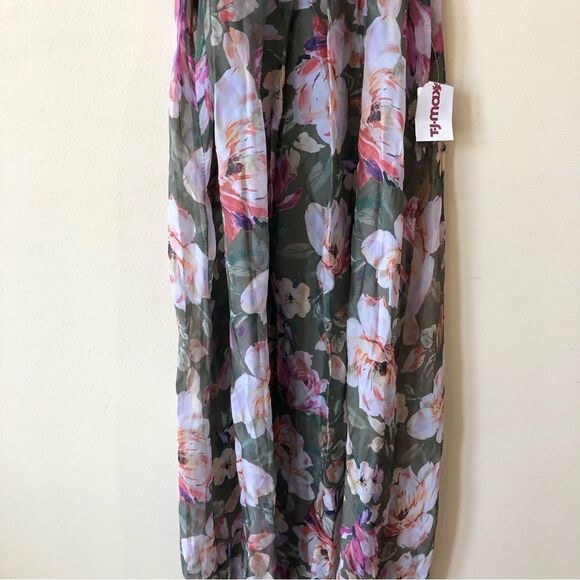 Bellaumbra Sleeveless Floral Dress - Picture 3 of 9